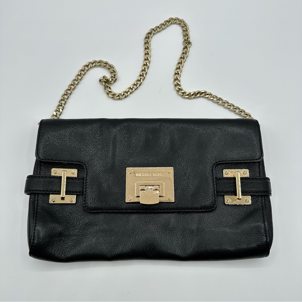 Michael Kors Astrid Clutch/Medium Shoulder in Black EUC